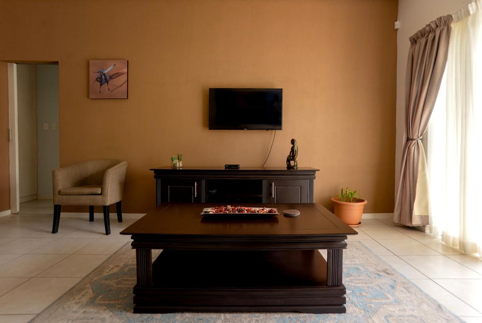 Apartments @ 125 Габороне Екстериор снимка